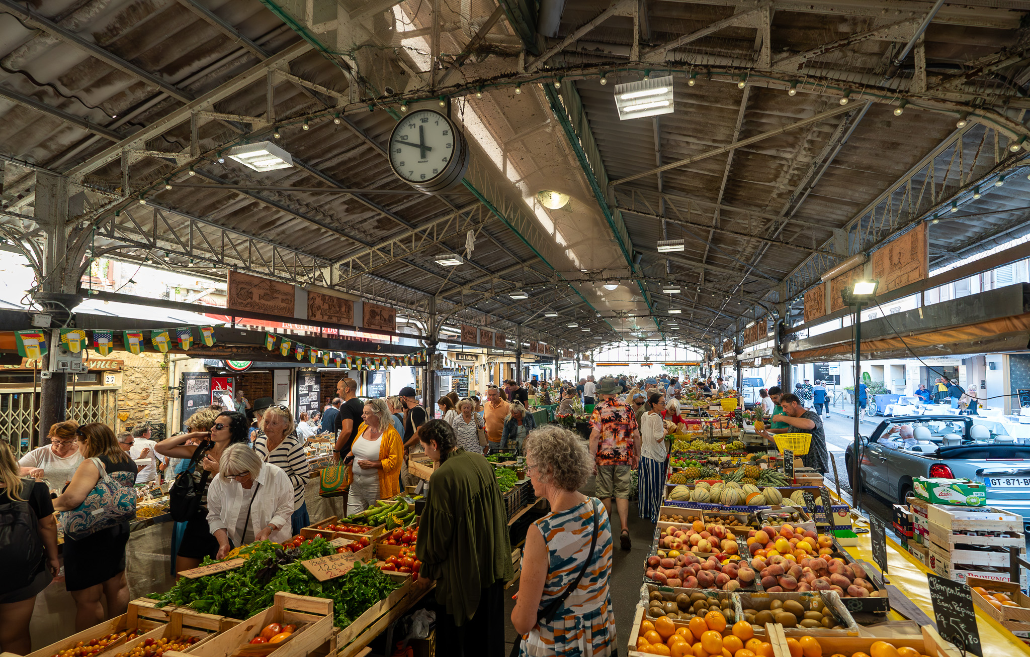 Marchés: Sainte-Maxime, Grimaud, Les Issambres Sainte-Aygulf