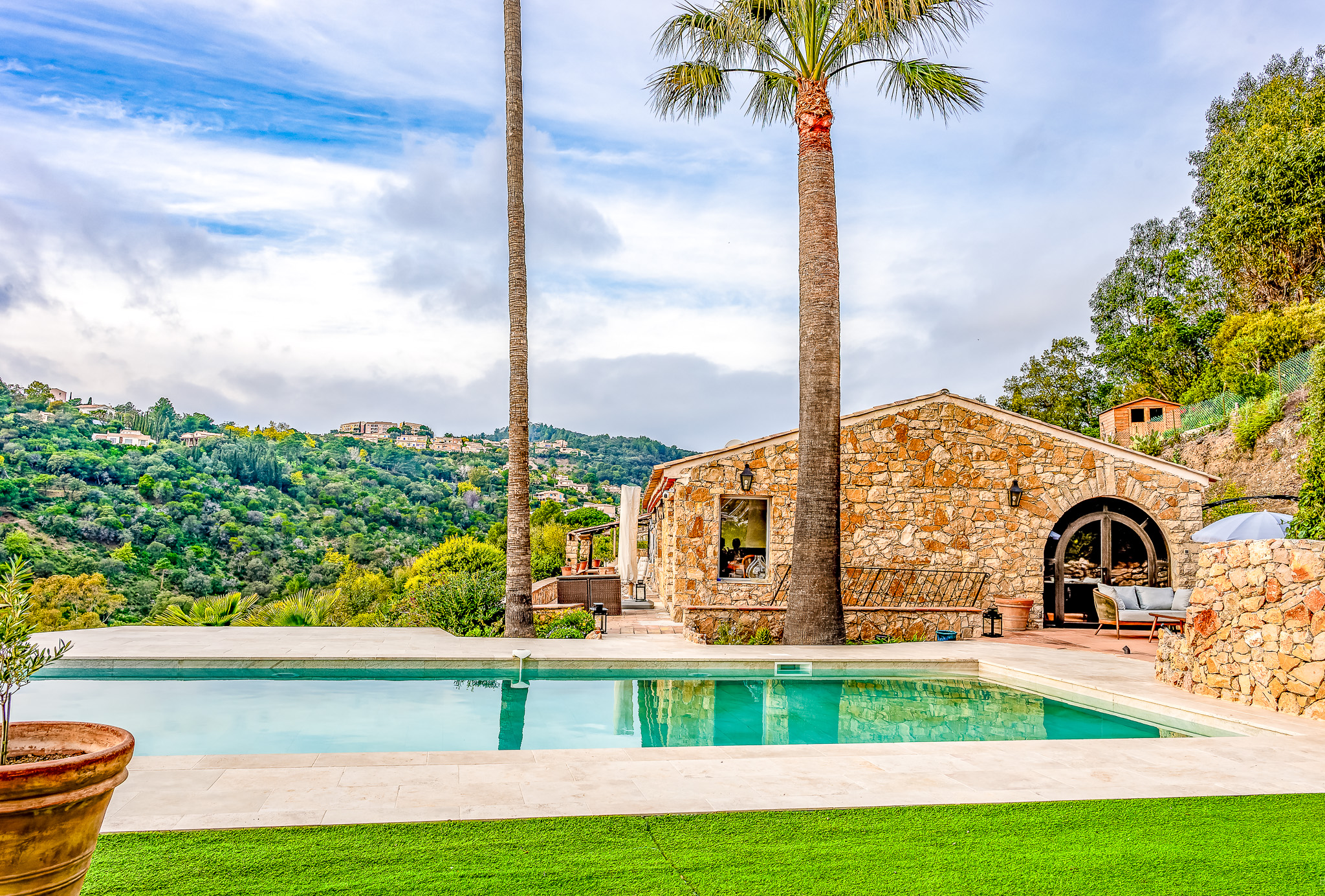 Maisons Provençales : Le Charme Intemporel du Sud de la France